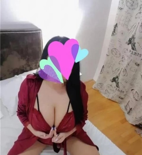 Escortă Accept Cupluri pentru Momente de Neuitat în Mănăștur