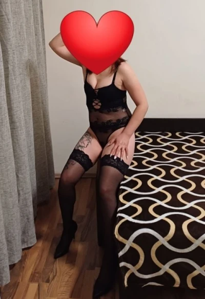 Escortă Blonda Slim în Mioveni