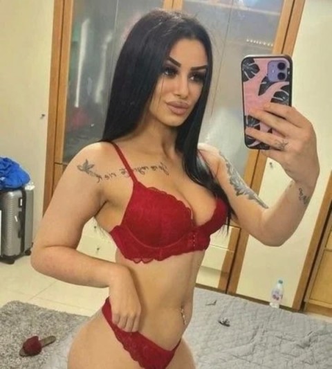 Escortă cu forme voluptoase în Brâncoveanu