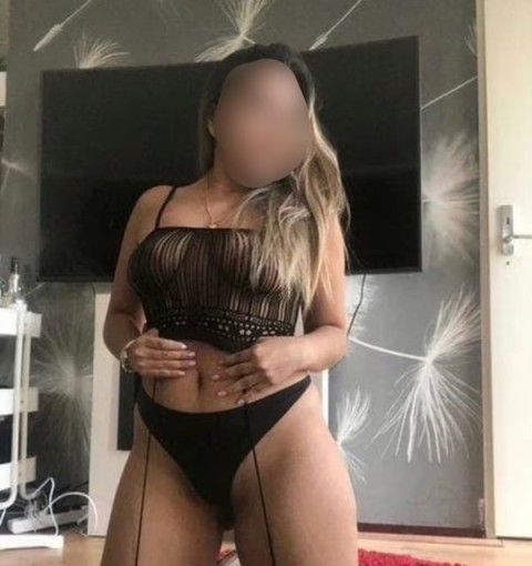 Escortă Grasă cu Sâni Naturali în Lacul Tei