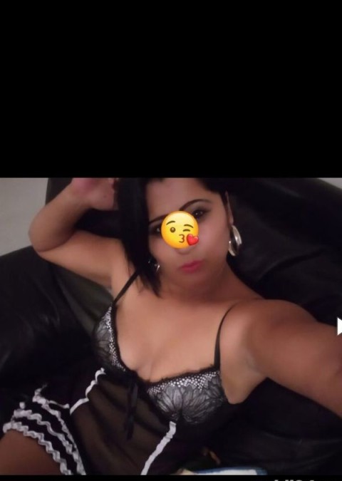 Escortă Slim București: Alina, Plăcere și Eleganță
