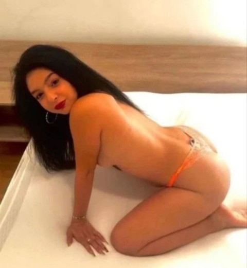 Masaj Tantric cu Unguroaica în Sector 4