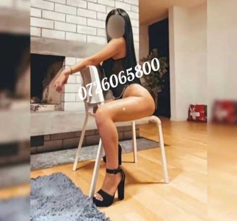 Întâlnește o Escortă Foot Fetish în Vălenii de Munte