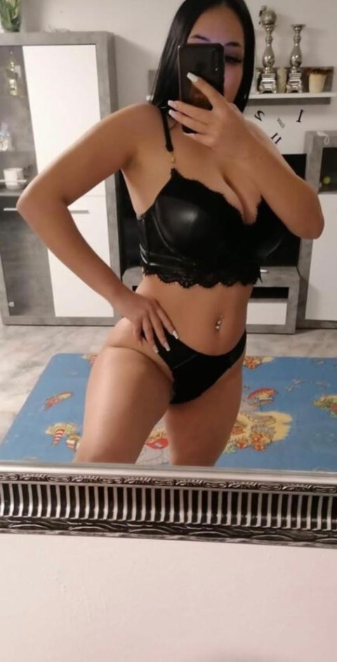 Întâlniri Discrete cu o Escortă de Etnie în Carei