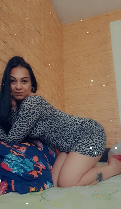 Plăceri Discrete cu o Escortă Plinuță în Sector 6 · sector 2