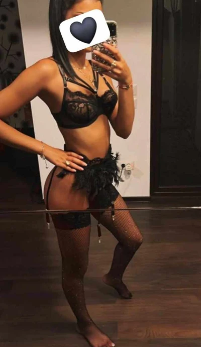 Seara Târziu cu O Roșcată Pasionată în Summerland