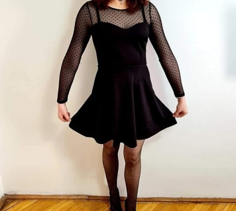 Temperament Pasional: Bruneta Sexy din Tulcea