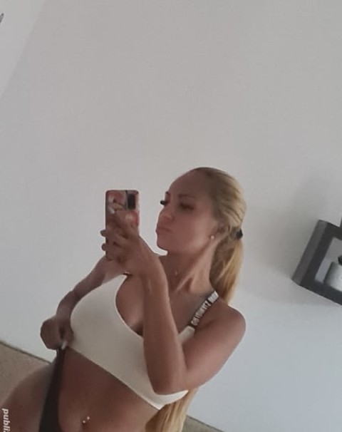 Turcoaică Exotică pentru Show-uri VIP